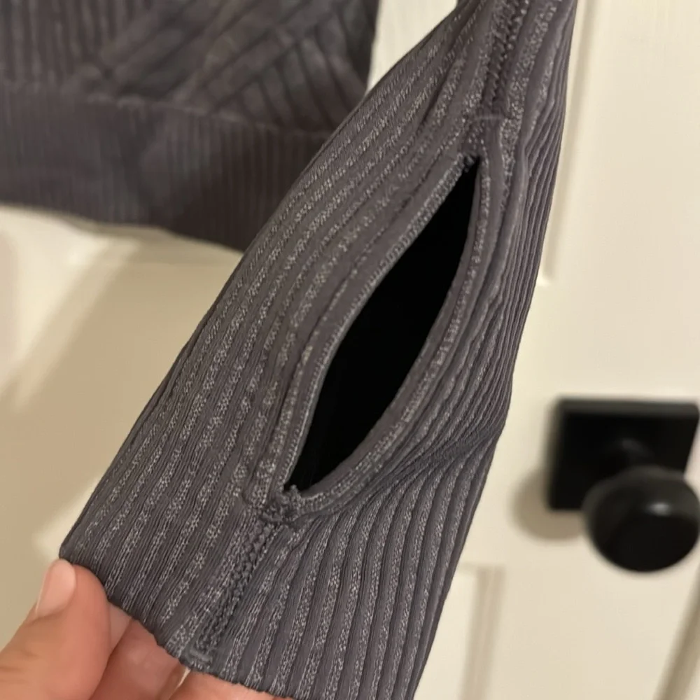 Rest Less Pullover - Picture 4 of 4